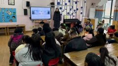 讲解春联的文化内涵与书写技巧