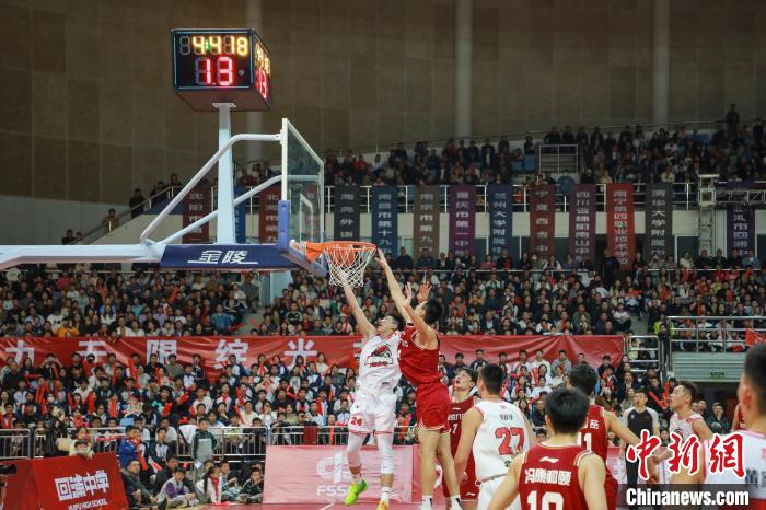 回浦中学两年四夺全国总冠军：百折不回的少年