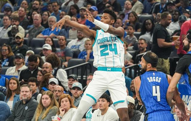 斯库特-亨德森表现低迷 阻碍开拓者重建进程