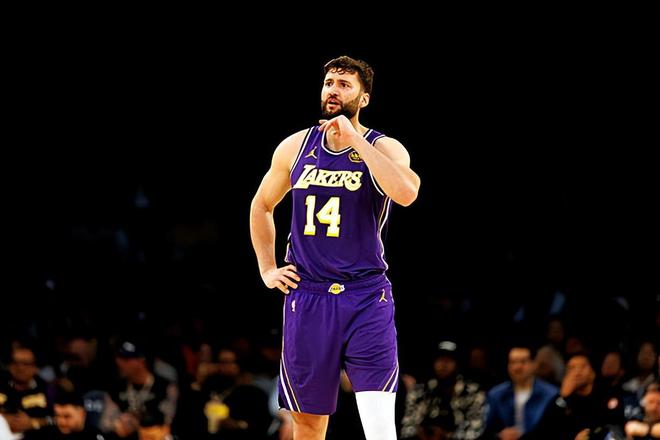 湖人137-130力克步行者 克勒贝尔表现低迷引质疑